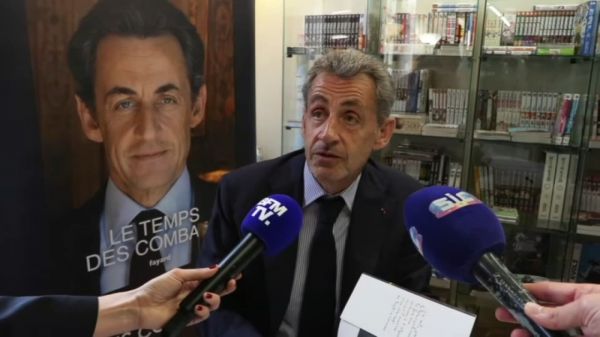 "Bien sûr qu'il a les qualités": Nicolas Sarkozy imagine bien Gabriel Attal président à son tour