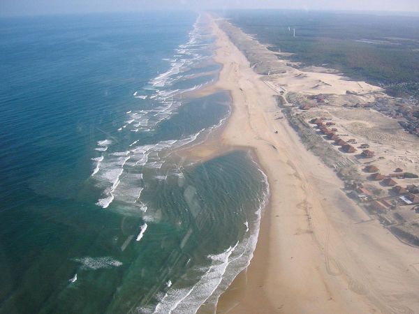 Alerte aux baïnes : le littoral de Nouvelle-Aquitaine en risque maximal samedi