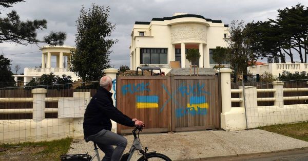 Deux biens immobiliers de Russes proches de Poutine saisis en France