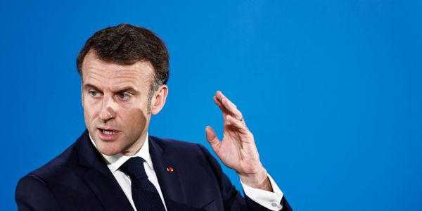 Réunions interdites : Macron souhaite que chacun «puisse exprimer sa voix» de Mélenchon à Zemmour