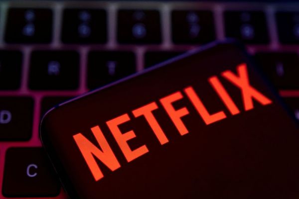 Netflix chute après l'arrêt du décompte des abonnés et des prévisions de revenus en baisse pour le deuxième trimestre