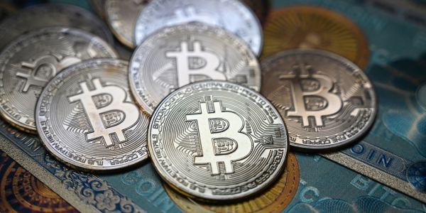 Halving du Bitcoin : quelles sont les conséquences d’une telle manipulation pour les investisseurs ?