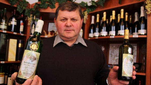 Le vigneron Valihrach a remporté un prestigieux salon du vin en France