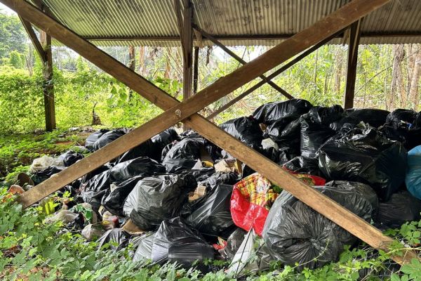 VIDÉO. Gestion des déchets à Trois-sauts : les spécificités d'un site isolé de l'Est guyanais