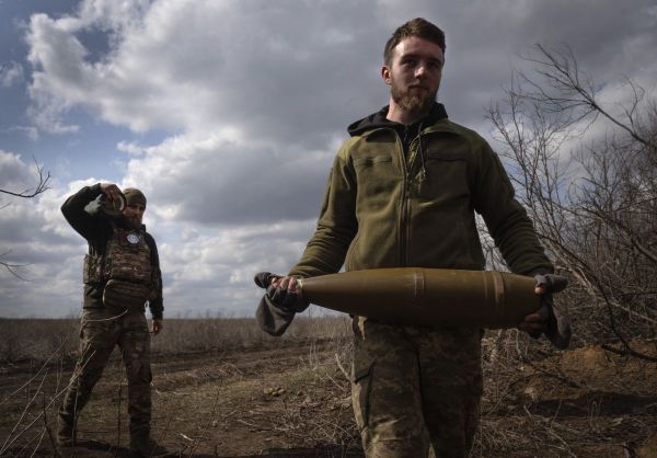 Déblocage de l'aide militaire: En Ukraine, la nouvelle assistance américaine a un goût amer