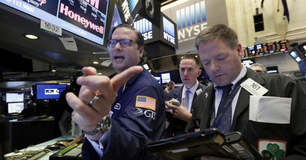 La Bourse de New York réfléchit à ne plus se limiter aux heures de bureau