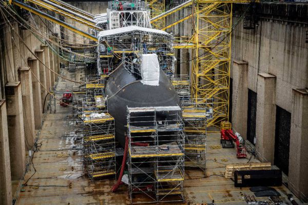 Premiers essais sur le réacteur du sous-marin nucléaire d'attaque Tourville