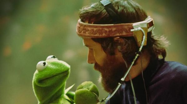 Disney+ date un superbe documentaire sur Jim Henson (Dark Crystal, Le Muppet Show, etc.)