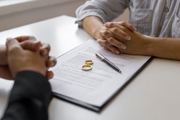 Quelles sont les premières démarches à réaliser lorsque l'on veut divorcer ?