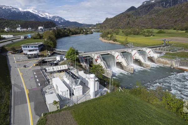 Transition énergétique: La plus grande centrale suisse d'hydrogène vert a été inaugurée