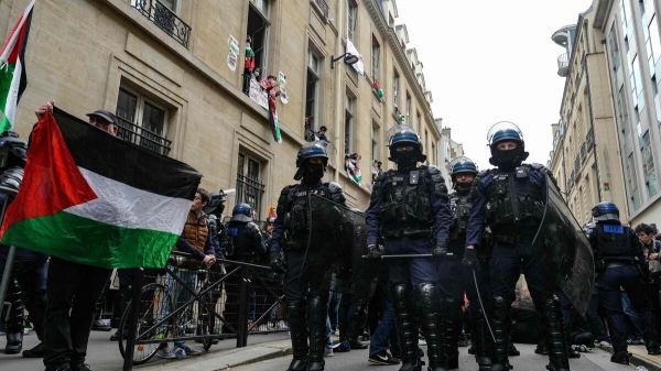 Manifestation pro palestinienne à Sciences-po : le préfet de police de Paris demande d'évacuer le rassemblement