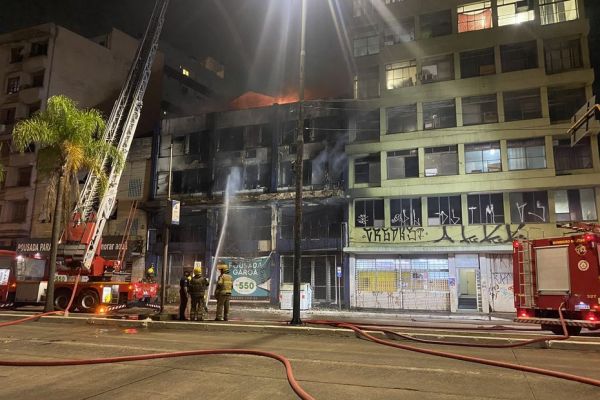 Au Brésil, au moins 10 morts dans l'incendie d'un hôtel hébergeant des sans-abris