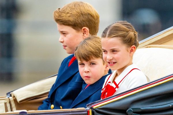 Famille royale : cette personne 43ème dans l'ordre de succession qui vaut plus que George, Charlotte et Louis