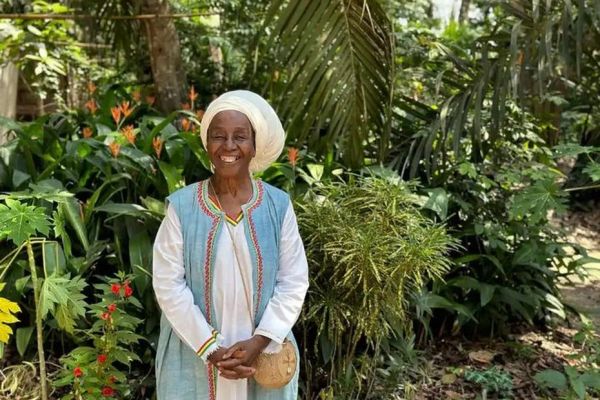 Mère Jah Evejah, figure guadeloupéenne du panafricanisme, s'est éteinte au Benin dans la nuit de jeudi à vendredi
