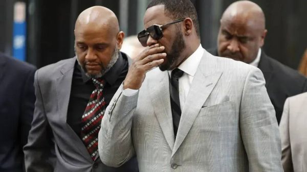 Pédopornographie: la condamnation du chanteur R. Kelly confirmée en appel
