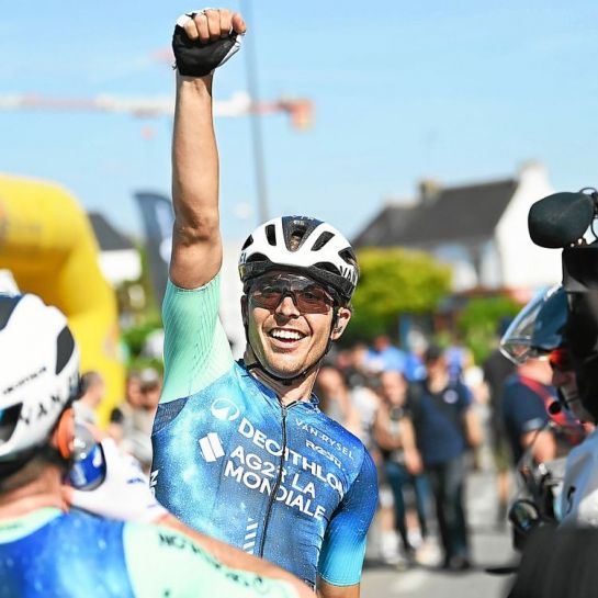Benoit Cosnefroy remporte son deuxième Tour du Finistère