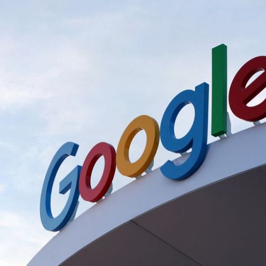 Google lance la puce Trillium, qui multiplie par cinq les performances des centres de données d'intelligence artificielle