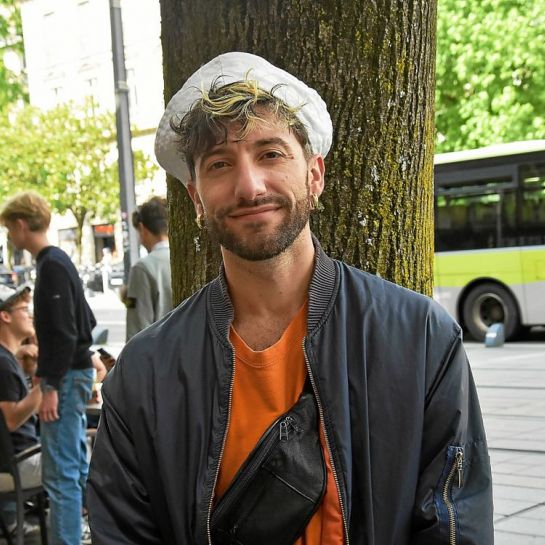 « Des lieux où il y a une vraie chaleur humaine » : dans un livre, le photographe Guillaume Blot rend hommage aux restos routiers