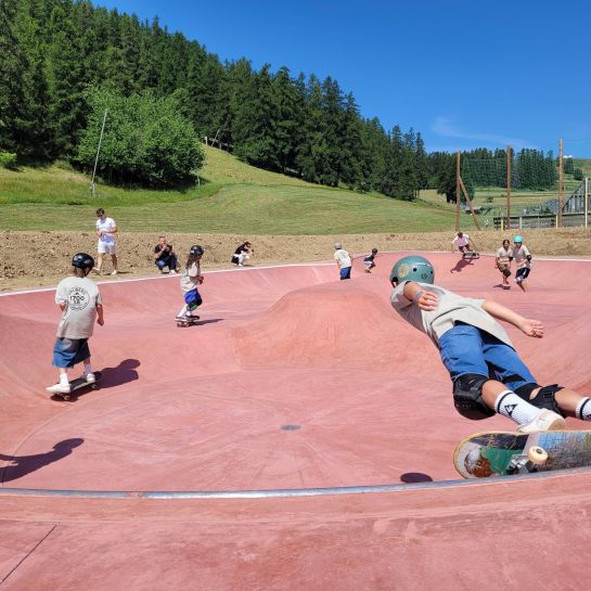 Valberg inaugure son pumpark, on a demandé aux skateboarders ce qu'il en pensaient (et ils sont conquis)