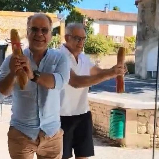 « Une danse en entrant dans la boulangerie pour une baguette gratuite » : les vidéos des clients à Asnières-sur-Nouère