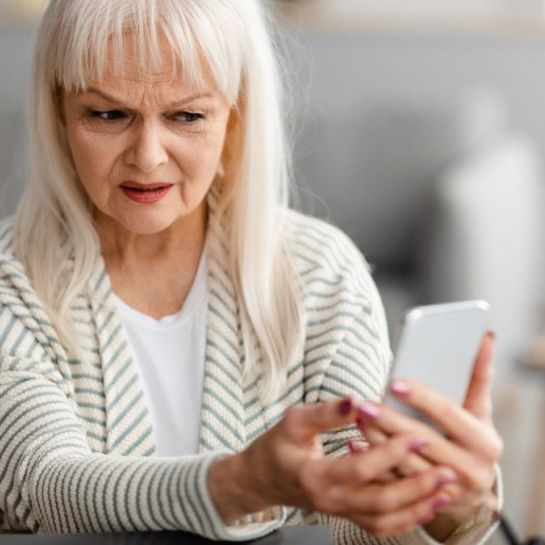 Arnaque : si vous recevez un SMS contenant ce mot, supprimez-le immédiatement