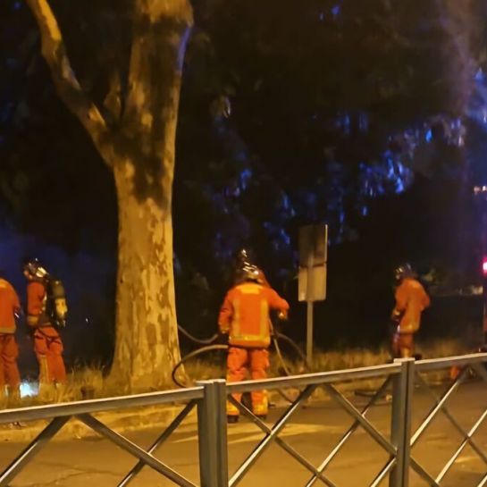 « Une quinzaine de fusées parachute sont tombées sur le stade » : départs de feu en série à L'Ile-Saint-Denis