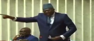 Vidéo – Le députè Moustapha Diakaté : » Ceux qui veulent charia allez en Gambie ou… »Regardez!