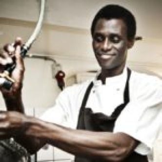 Belle histoire au Danemark : Ali Sonko, plongeur gambien du meilleur restaurant du monde à Copenhague, en devient le co-propriétaire – Wabitimrew.net