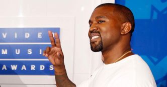 Kanye West enflamme Twitter avec un message mystérieux