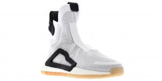 Adidas N3XT L3V3L : une chaussure sans lacets pour tous les flemmards des parquets, on vous voit !