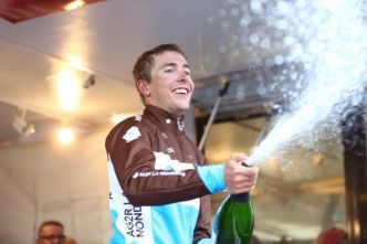 Cyclisme - Paris-Camembert - Benoît Cosnefroy, vainqueur de Paris-Camembert : « Dingue de faire ça à la maison »