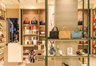 Bijoux Fantaisie: Bagues, colliers, bracelets, montres, sacs à main