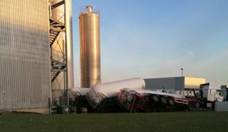 Trois poids lourd renversés dans la zone Actiparc à Arras