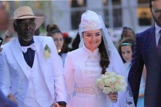 Alpha Blondy sort de sa réserve : « Comme l'atteste la grosse, je suis bel et bien divorcé de Mme Hong Ran Young »