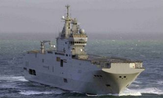 Covid-19 : Les deux porte-hélicoptères ne seront pas des « bateaux-hôpitaux »