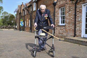 Nouveau héros des Britanniques, "Captain Tom" fête ses 100 ans