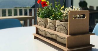 Une jardinière 100% naturelle locale pour refleurir nos villes et sauver les abeilles