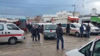 Kasserine: Les chauffeurs et les propriétaires de 'louages' protestent
