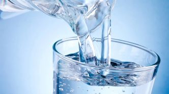 Eau minérale, de source, du robinet : que choisir ? | Docteur-Fitness.com