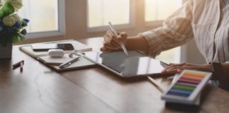 Design graphique : Pourquoi toutes les entreprises en ont besoin pour améliorer leur communication de marque