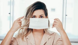 Le médecin prévient que les « pneumonies bactériennes sont en augmentation » à cause du port du masque