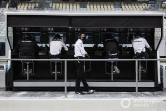 Mercedes lorgne sur la réalité augmentée