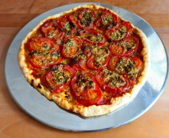 Recette de tarte à la tomate au pesto. Une recette Italienne tomate pesto !
