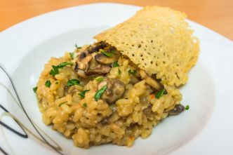 Recette de risotto aux champignons de Paris et sa tuile de parmesan !