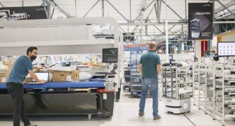 En Gironde, comment Lectra convertit son usine de machines de découpe du tissu à l'industrie 4.0