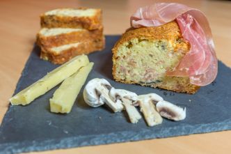 RECETTE DU CAKE AUVERGNAT ► Une recette maison excellente !