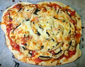 PIZZA TOMATES CERISES, MOZZARELLA ET CHAMPIGNONS ► TOP !