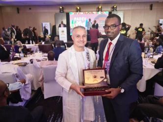 Prix Africain pour le Développement (PADEV 2021) : le DG d'Airtel Niger honoré à Kigali par le Prix d'excellence et du mérite dans la catégorie « Télécoms »