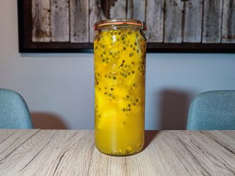 Recette du rhum arrangé ananas, fruits de la passion, poivre voatsiperifery