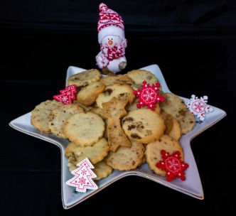 Biscuits de Noël aux noix ► Excellente recette de biscuits de Noël !
